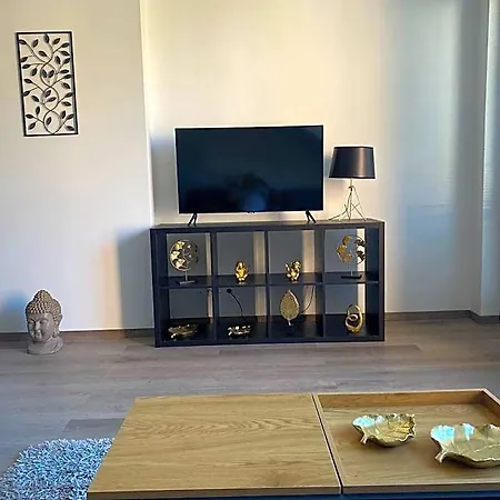 Cerna Ruze- 5 Appartement *