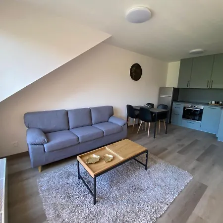 černá Růže- 5 *